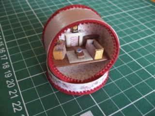 doll's hat box